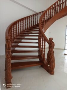 ایستگاه نرده چوبی عروس